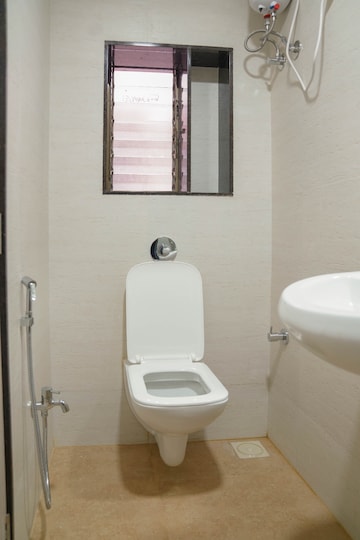 Bathroom in  Pg at Marine Lines – for Rent