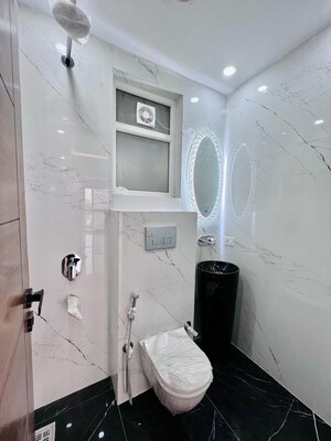 Bathroom in 3 BHK Builder Floor at Dlf Phase I – for Sale