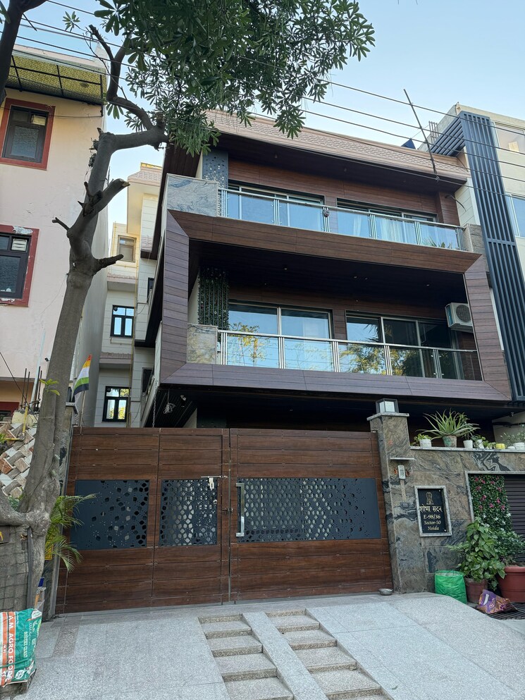Exterior View, sector 50 6+ Bedroom 250 Sq.Mt. Villa In Sector 50 Noida 9073456
