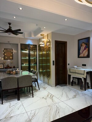 Bedroom in 6+ BHK Villa at Sector 50 – for Sale