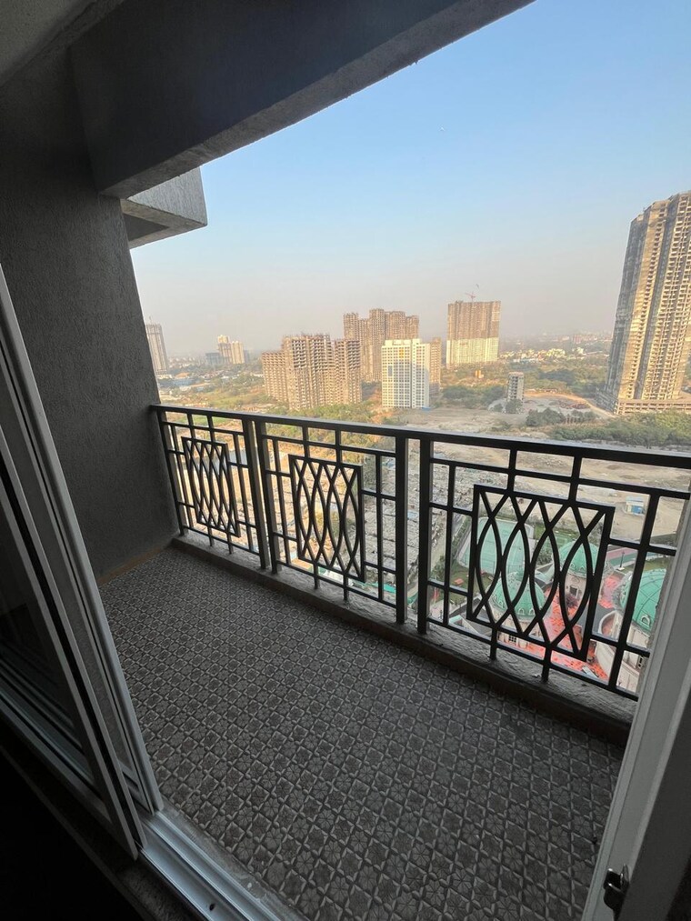 Balcony, paradise-sai-world-empire 2 Bedroom 790 Sq.Ft. Apartment In Kharghar Navi Mumbai 9073462