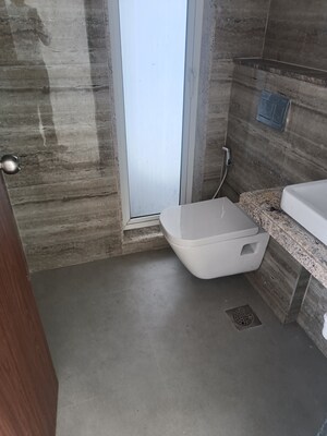 Bathroom in 3 BHK Apartment at Peninsula Celestia Spaces, Parel – for Sale