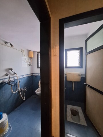 Bathroom in 2.5 BHK Apartment at Mansarovar CHS, Vashi Sector 14 – for Rent