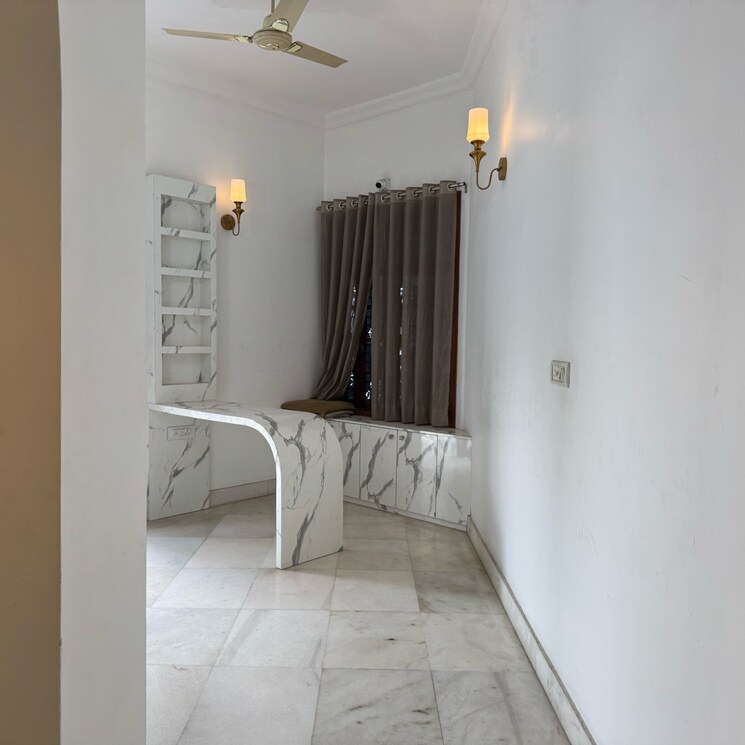 Bathroom, banjara hills Commercial Shop 9000 Sq.Ft. In Banjara Hills Hyderabad 9073555