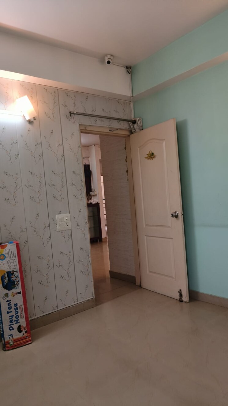 Bathroom, bptp-discovery-park 3 Bedroom 1625 Sq.Ft. Apartment In Sector 80 Faridabad 9073535