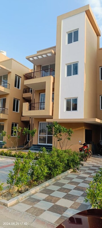3 BHK Builder Floor – Exterior View View at Sector 77 - for Sale