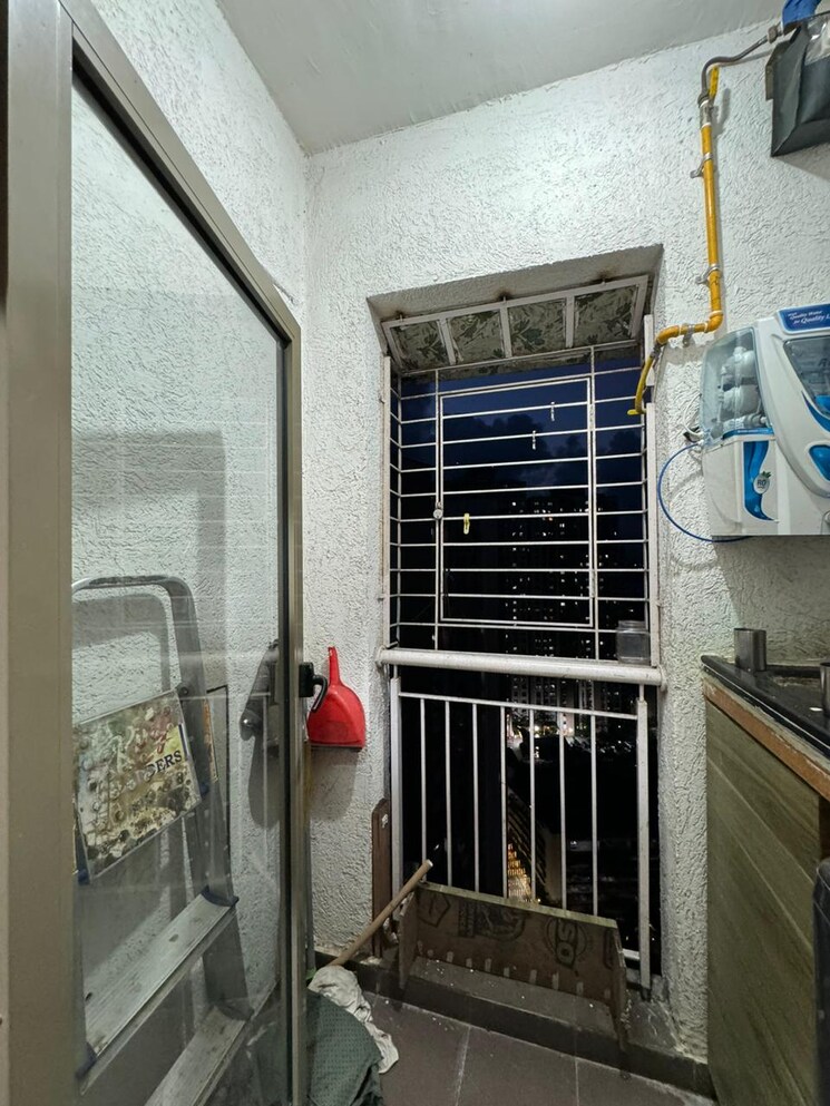 Exterior View, lodha-splendora 3 Bedroom 1000 Sq.Ft. Apartment In Ghodbunder Road Thane 9073574