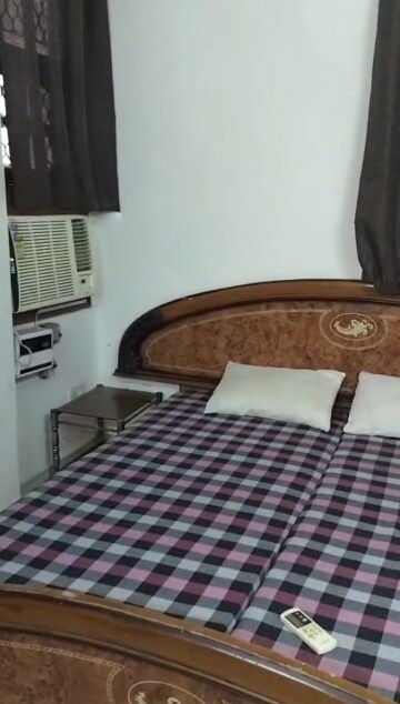 Bedroom in 2 BHK Builder Floor at New Rajinder Nagar – for Rent