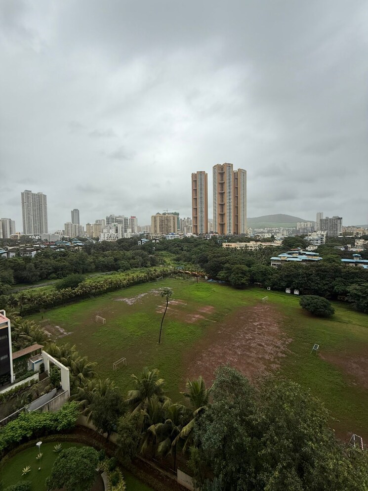 Exterior View, oberoi-realty-woods 3 Bedroom 1100 Sq.Ft. Apartment In Goregaon East Mumbai 9073599