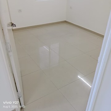 Room in 2.5 BHK Apartment at Pyramid Urban Homes 2, Sector 86 – for Rent