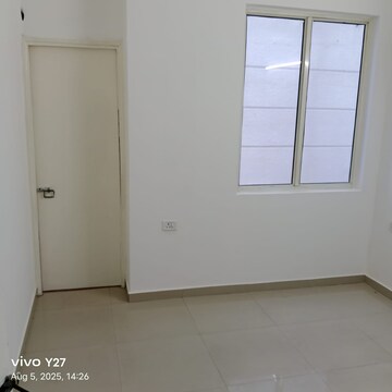 Room in 2.5 BHK Apartment at Pyramid Urban Homes 2, Sector 86 – for Rent