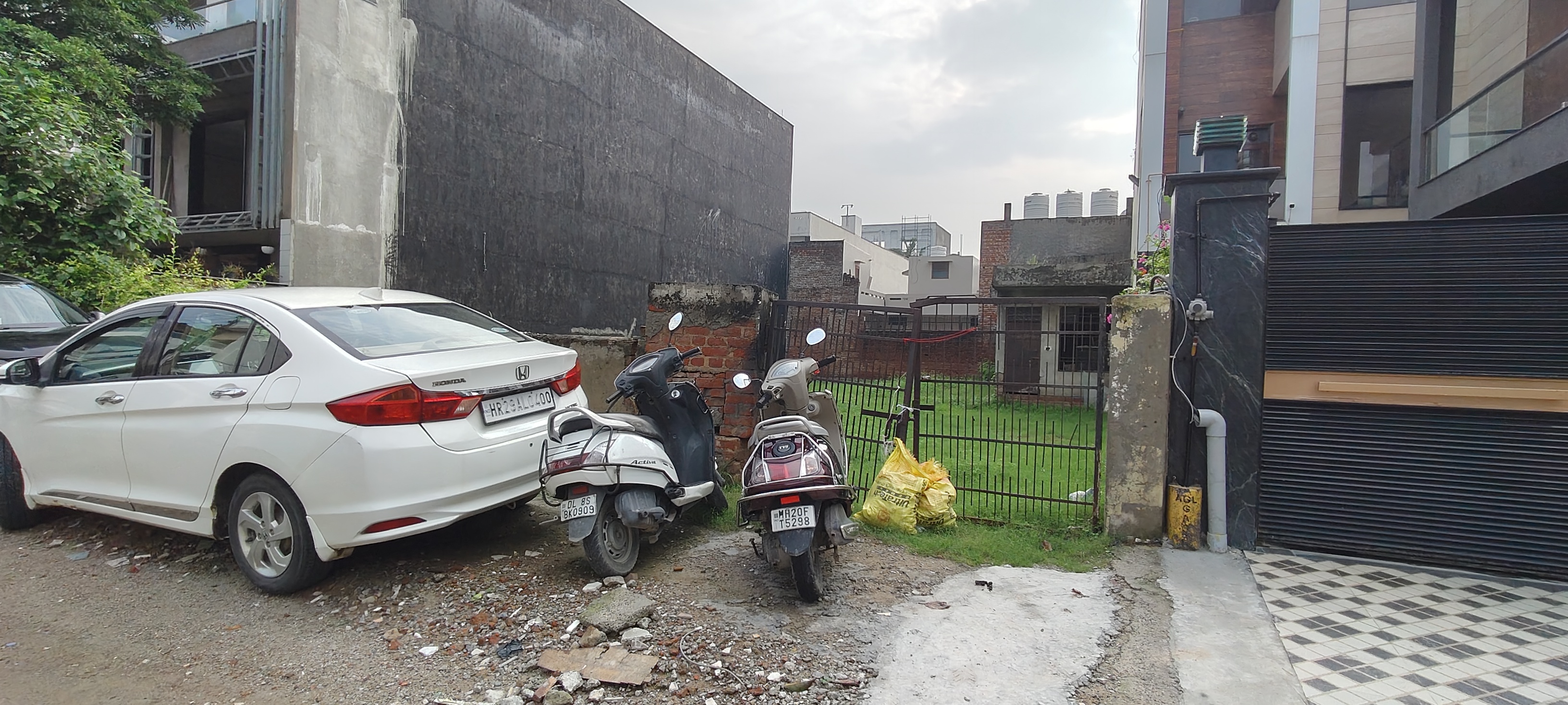 Plot For Sale in Independent Plot 