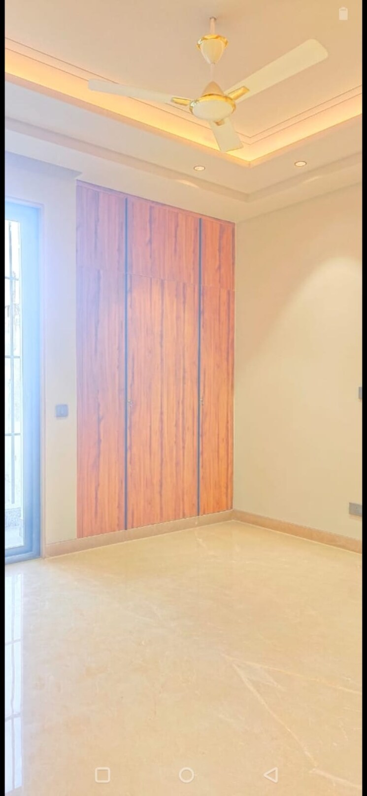 Room, defence colony 3 Bedroom 217 Sq.Yd. Apartment In Defence Colony Delhi 9073658