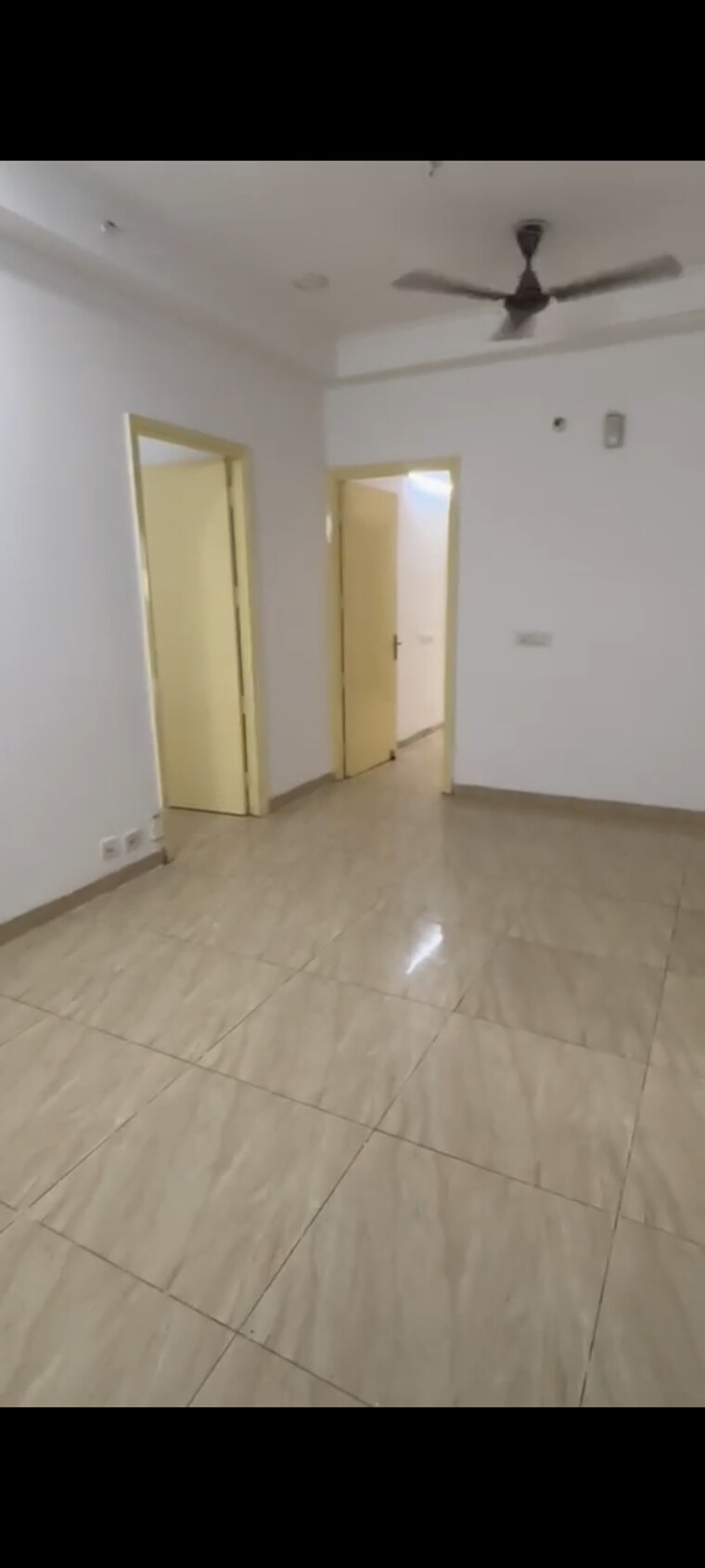 Room, gaur-city-2 2 Bedroom 955 Sq.Ft. Apartment In Gaur City 2 Greater Noida 9073674