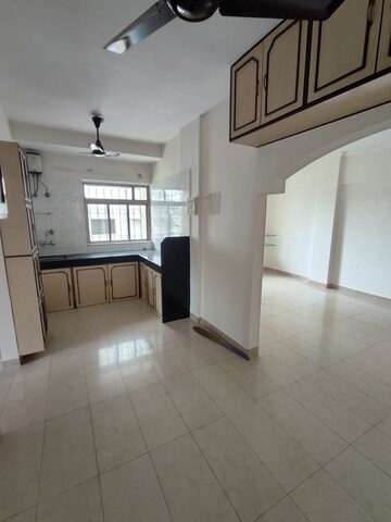 Room in 2 BHK Apartment at Millennium Park, Andheri East – for Rent