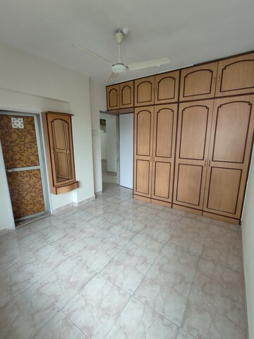 Room in 2 BHK Apartment at Millennium Park, Andheri East – for Rent