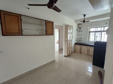 Room in 2 BHK Apartment at Millennium Park, Andheri East – for Rent