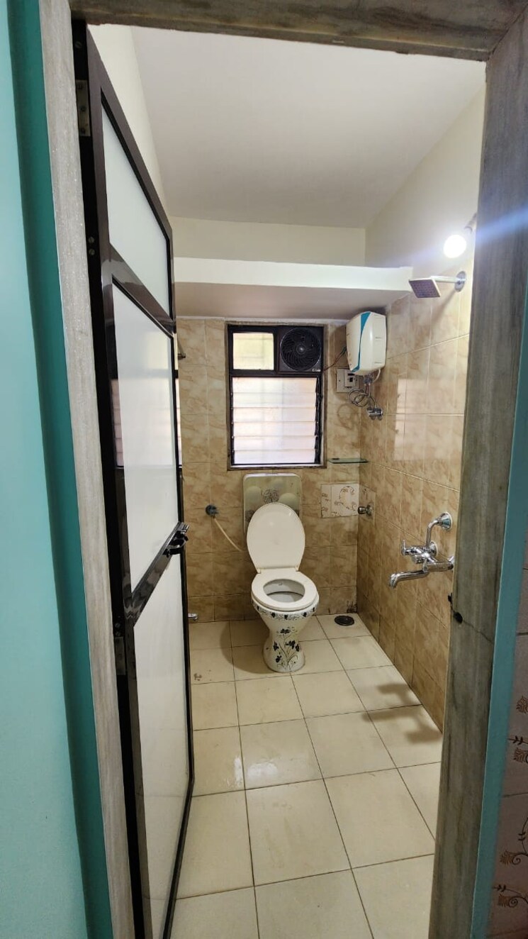 Bathroom, acme-ascent-residency 2 Bedroom 800 Sq.Ft. Apartment In Andheri East Mumbai 9073700
