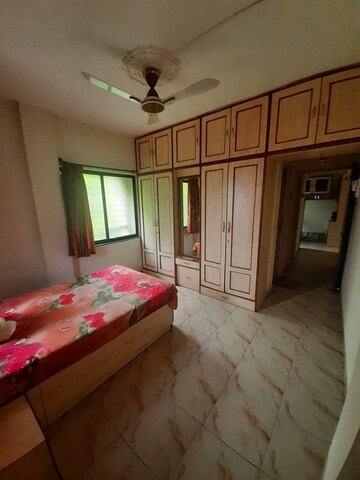 Bedroom in 2 BHK Apartment at Shivalik Heights, Tingre Nagar – for Rent