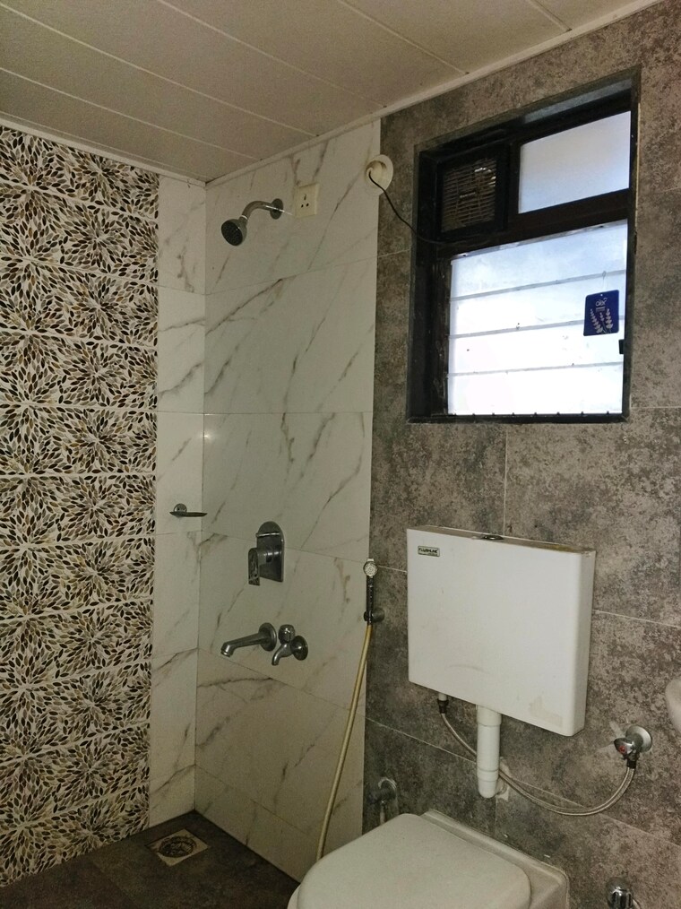 Attached Bathroom, kalyan west 2 Bedroom 960 Sq.Ft. Apartment In Kalyan West Thane 9073775