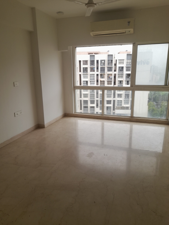 2 BHK Apartment For Rent in Omkar Meridia