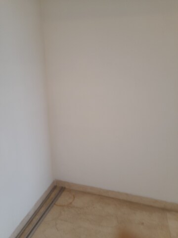 Furnished Amenities in 2 BHK Apartment at Omkar Meridia, Kurla West – for Rent