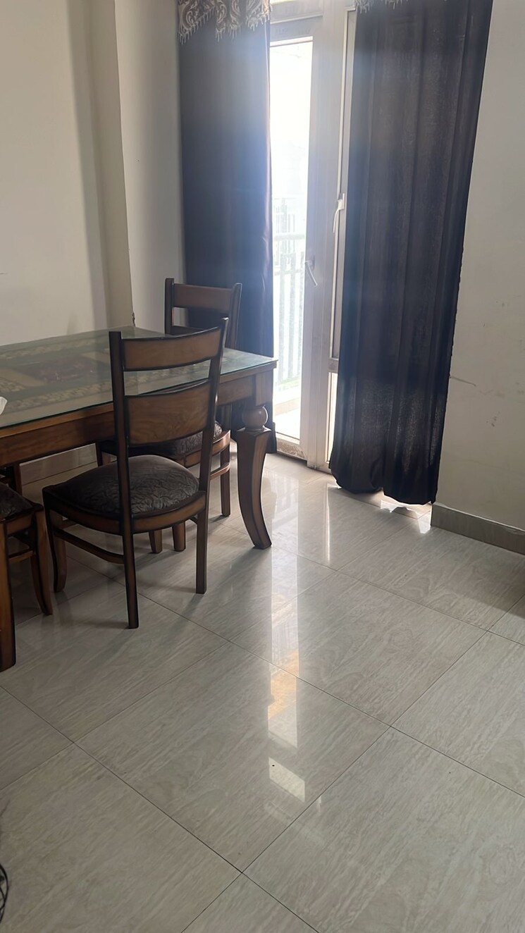 Living Room, mapsko-paradise 3 Bedroom 1340 Sq.Ft. Apartment In Sector 83 Gurgaon 9073777