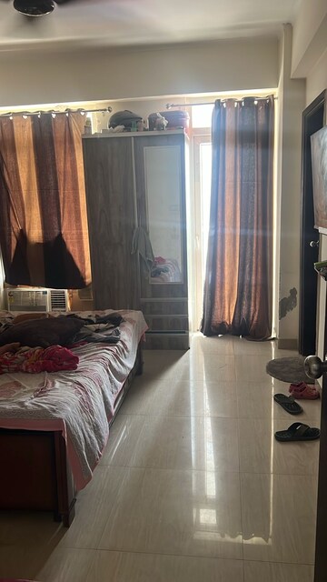Living Room in 3 BHK Apartment at Mapsko Paradise, Sector 83 – for Rent