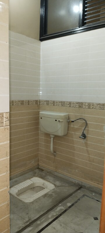 Bathroom in 3 BHK Builder Floor at G Block Shastri Nagar – for Rent