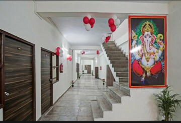 Building Lobby in 2 BHK Apartment at Sai Homes Sector 49, Sector 49 – for Rent