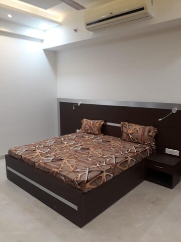Bedroom in 4 BHK Apartment at Indiabulls Enigma, Sector 110 – for Rent