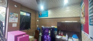 Parking in 2.5 BHK Builder Floor at Spring Field Colony – for Sale