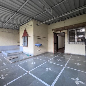 Team Area in 2 BHK Apartment at Vasai West – for Sale