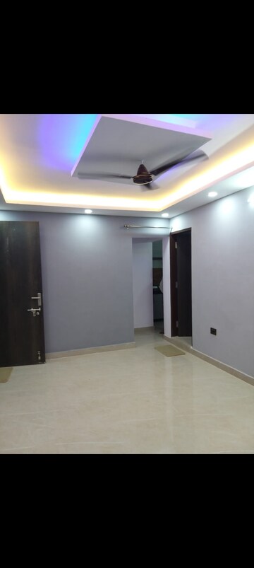 Room in 1 BHK Builder Floor at Saket – for Rent
