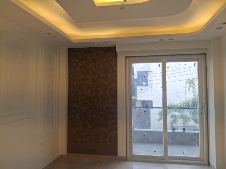 Room, sector 46 4 Bedroom 3150 Sq.Ft. Builder Floor In Sector 46 Gurgaon 9073880