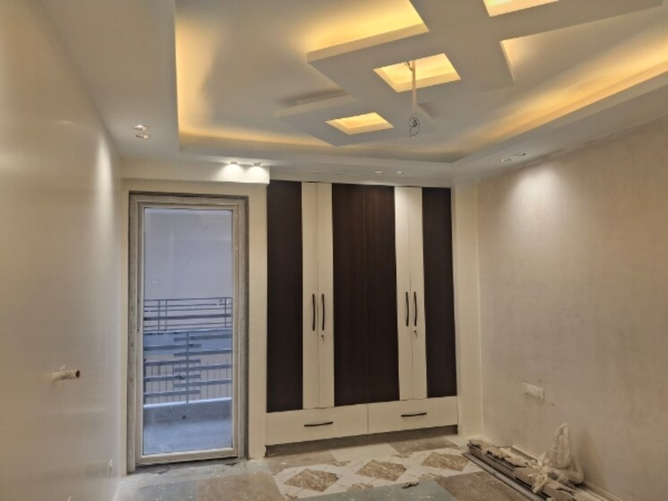 Room, sector 46 4 Bedroom 3150 Sq.Ft. Builder Floor In Sector 46 Gurgaon 9073880