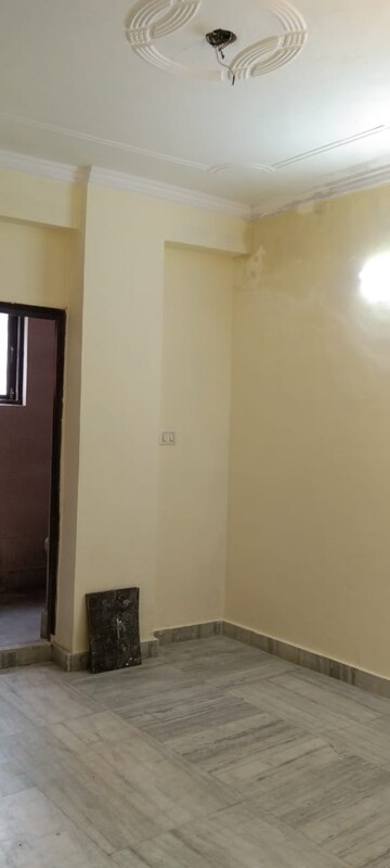 Room in 2 BHK Builder Floor at Kishangarh – for Rent