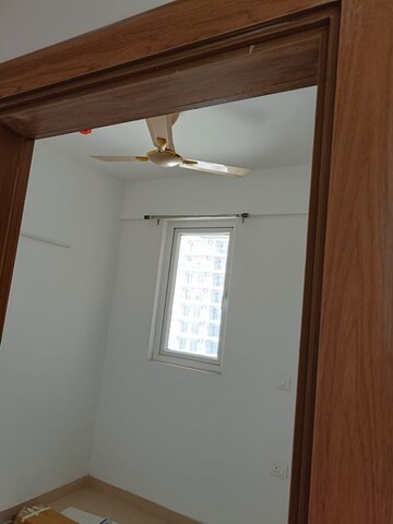 Room in 3 BHK Apartment at ATS Nobility, Sector 4 Greater Noida – for Rent