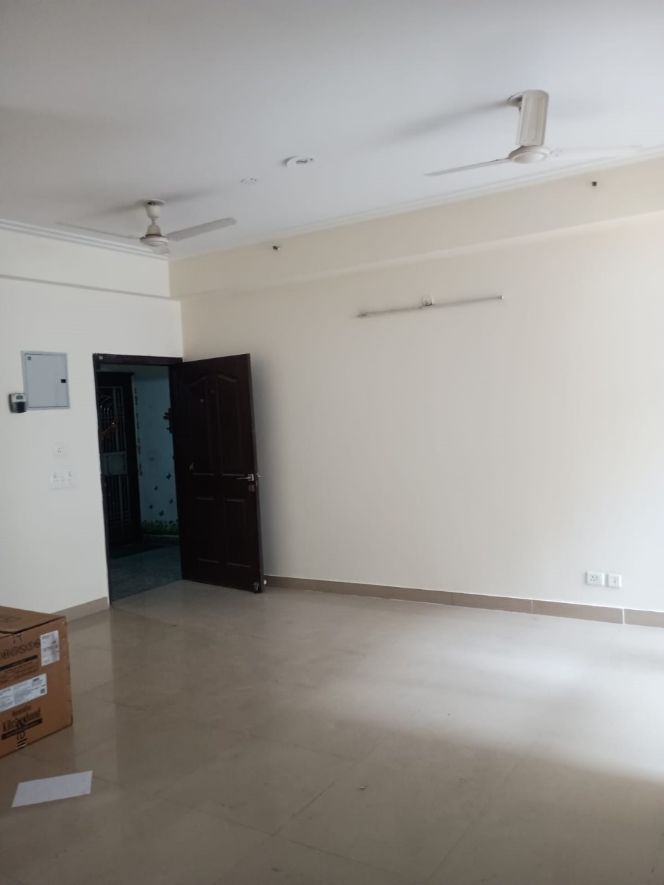 3 BHK Apartment For Rent in JM Aroma