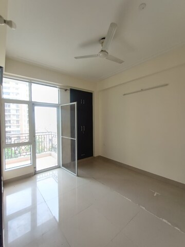 Room in 3 BHK Apartment at JM Aroma, Sector 75 – for Rent