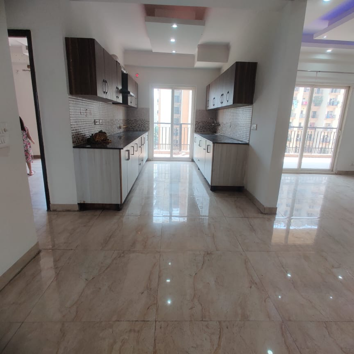 3.5 BHK + Pooja Room Apartment For Rent in Maxblis Grand Wellington