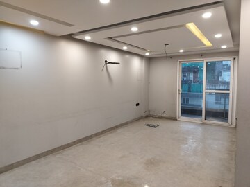 Room in 3 BHK Builder Floor at Rajouri Garden – for Sale