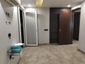 Furnished Amenities in 3 BHK Builder Floor at Rajouri Garden – for Sale