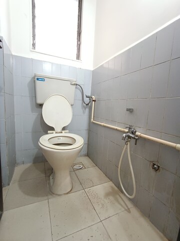 Bathroom in 1 BHK Apartment at Borivali West – for Rent