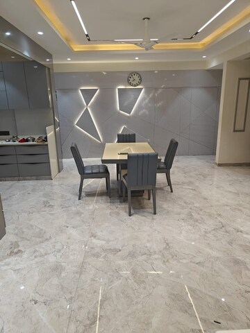 Team Area in 4 BHK Builder Floor at Prahlad Nagar – for Sale