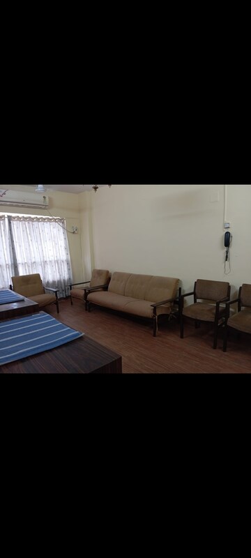 Team Area in 2 BHK Apartment at Seva Sadan, Vile Parle West – for Rent