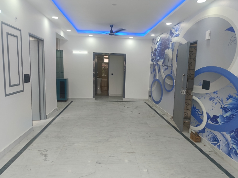 2 BHK + Pooja Room Builder Floor For Sale in SS Southend Floors