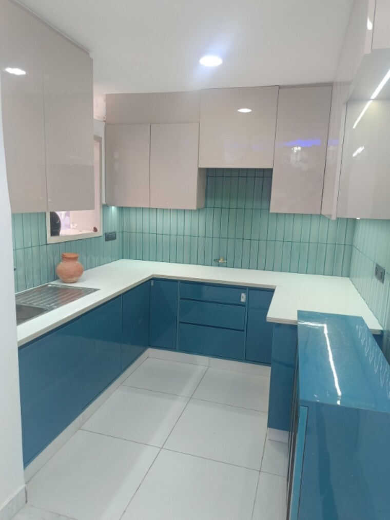 Kitchen, ss-southend-floors 2 Bedroom 925 Sq.Ft. Builder Floor In South City 2 Gurgaon 9073971