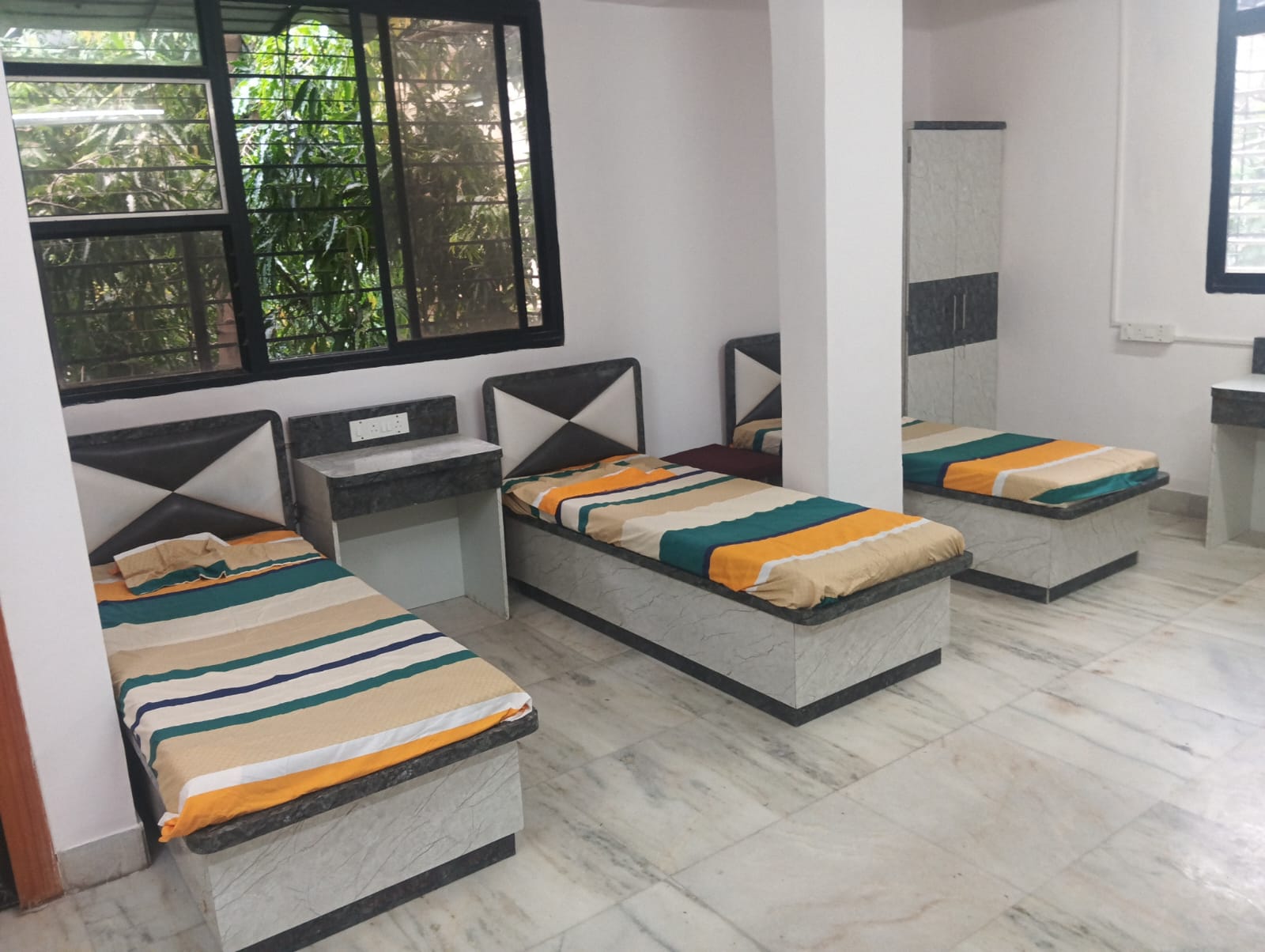 2 BHK + Pooja Room Apartment For Rent in Aditya Residency Vile Parle