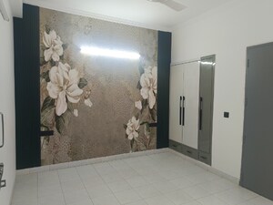 Room in 2 BHK Builder Floor at SS Southend Floors, South City 2 – for Sale